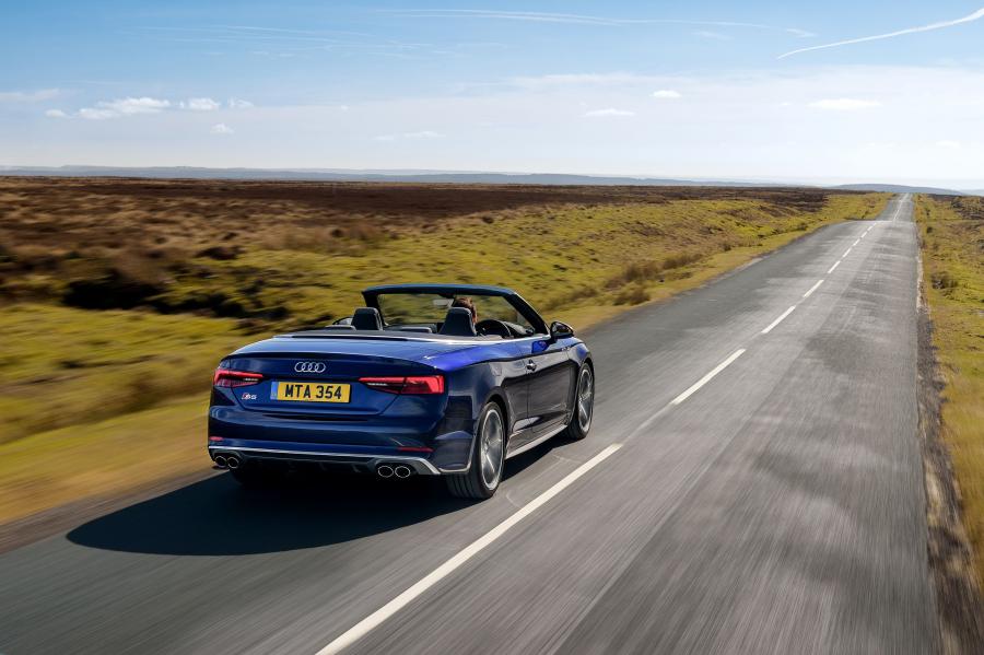  Audi S5 Cabriolet 2017 года  (UK) (фото 25 из 40)